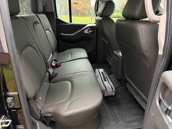 Nissan Navara 3,0 DCi V6 4WD/automat/35 tkm - 11