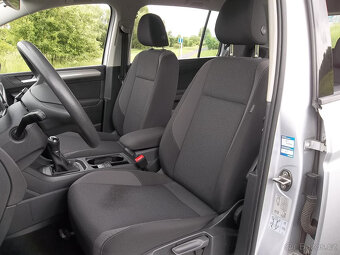VW Touran 1,2 TSI, r.v. 02/2016, 7 míst, pravidelný servis - 11