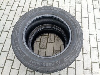 225/55/16  2x letní pneu Matador 6mm - 11