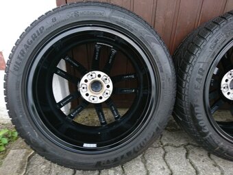 BMW 5 G30,31 18" M 662 originální zimní kola 245/45/18 5x11 - 11