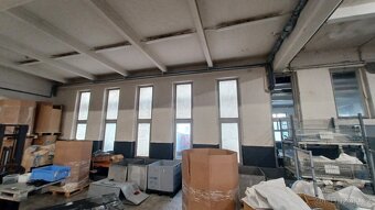 Prodej skladového prostoru 1.751m2 s vilou pro ubytování v H - 11