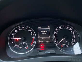 Škoda Rapid 1.6 TDI/Spaceback/Style/ČR/r.2015/152 tkm/záruka - 11