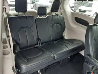 Chrysler Pacifica 3,6L V6, 7míst, Nový model, r.v.: 2022 - 11