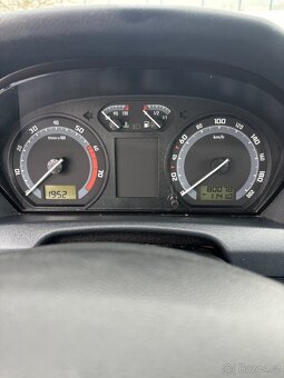 Skoda Fabia najeto 80 tis.km - 11