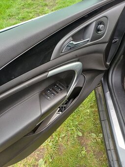 Opel Insignia 2.0 - 11