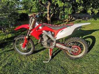 Honda CRF 450R, r.v. 2009, el. vstřikování. - 11