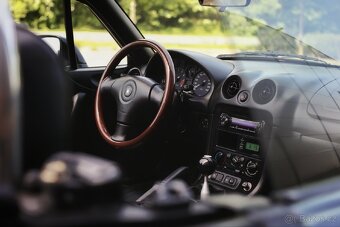 Mazda MX-5 1,8i 103kW samosvor - 11