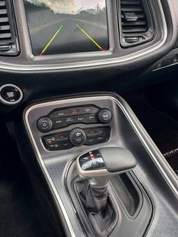 Dodge Challenger, 3.6 V6 4x4 - DPH - SRT vzhled - 11
