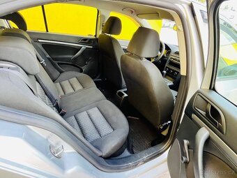 ŠKODA OCTAVIA 1.6 i BENZÍN  NAJETO JEN 109 TIS KM - 11