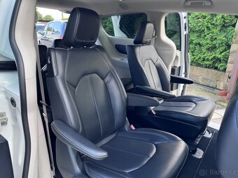 Chrysler Pacifica 3,6 Hybrid Čočka TOP 2023 DPH - 11