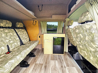 obytný VW Transporter 2,0Tdi 4x4 pro 5 osob k zapůjčení - 11