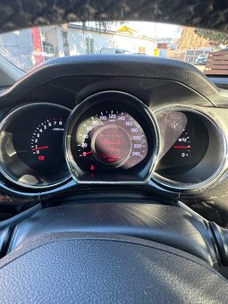 Kia ceed 1.6GDI 99kw - 11