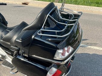 Honda GL 1800 Gold Wing ABS - 11