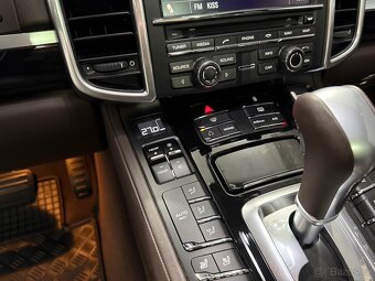 Porsche Cayenne 3,0 V6 PDLS PDCC BURME PANO - 11