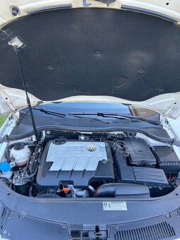 Volkswagen Passat B6 2.0tdi 125kw R-Line - 11