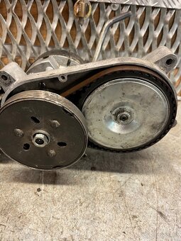 Motor babetta 225 + štítek + díly - 11