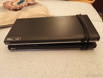 Panasonic NV-HV60,JVC HR- J582,LG 2778,Sencor,Philips, LG - 11