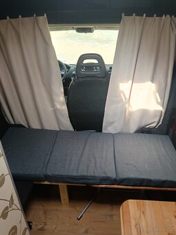 Obytná dodávka PEUGEOT BOXER - 11