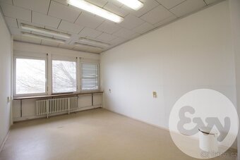 Pronájem kanceláře, 400 m2 - Ostrava - Hrabová, ul. Místecká - 11