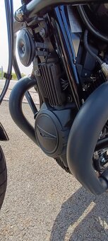Moto Guzzi V7 Stone Special Edition 2023 - 11