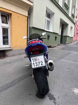 Honda CBR600f4i TOP STAV - 11