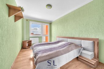 Mám tu pro Vás bytovou jednotku o dispozici 2+kk s lodžií v  - 11