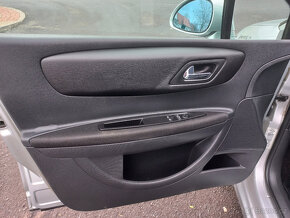 Citroën C4 1.4i 16V - 11