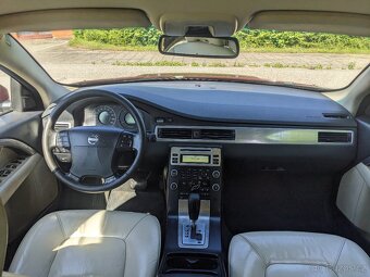 Volvo V70 2.4D nová STK - 11