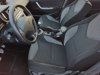 Peugeot 308 1.6 16v VTi   88kW   /   2010   /    STK 9/2026 - 11
