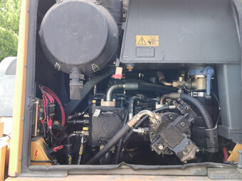 Prodám kolový nakladač LIEBHERR L564 - 11