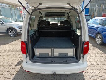 VW Caddy Maxi Comfortline 2.0TDI 110kW 5-míst Webasto Tažné - 11