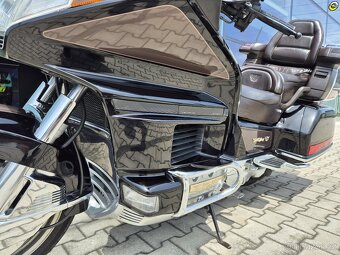 Honda GL 1500 Gold Wing SE - 11