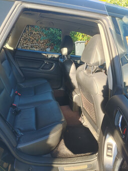 Subaru Legacy 3.0R Spec B–6MT, 180 kW – radost ze řízení - 11