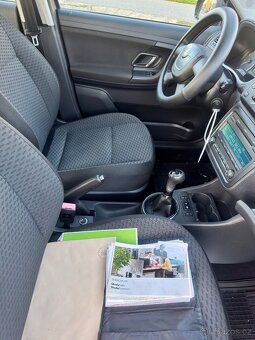 Skoda Fabia Ambiente 2011 - 11