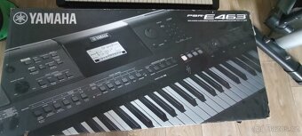 YAMAHA PSR E 463 - 11