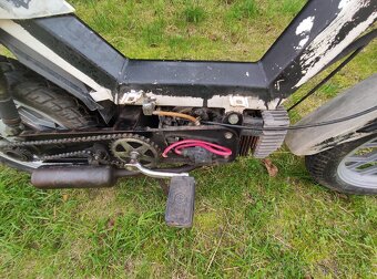 Gilera EC 1 Mini Moped - 11