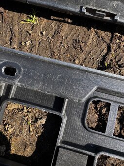 Suzuki Vitara - přední nárazník - 11