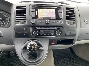 VW T5 CALIFORNIA BEACH SERVIS VW TOP STAV - 11
