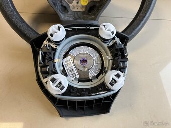 VW VOLANT VČETNĚ AIRBAGU - 11