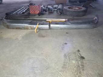 Mercedes W110 200 D, motor v chodu, z 90% kompletní - 11