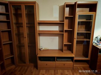 Sestava Skříněk, obývací stěna, vitríny - 11