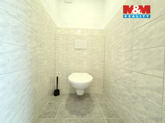 Pronájem kancelářského prostoru,24 m², Praha, ul. Průmyslová - 11