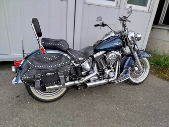 Harley Davidson heritage softail FLSTC - 11