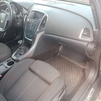 OPEL ASTRA COMBI - 11
