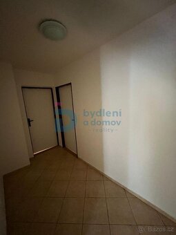 Rodinný dům se čtyřmi byty - se širokou možností využití - Ú - 11