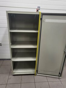 RACK skříň na technologii, baterie, akumulátory,... - 11