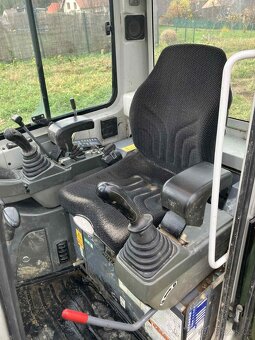 Takeuchi TB216 V4 najvyššia výbava naklapacia hlavica - 11