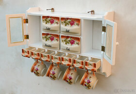 Police s kořenky do kuchyně - motiv červená růže - 11