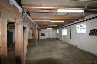 Nabízím k prodeji komerční areál o celk. rozměrech 2671 m2 - 11