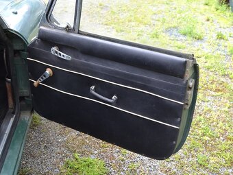 MGB GT 1800 - 11